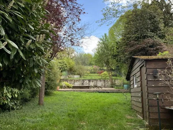 Vends maison 120m² charmante familiale des années 30 - 4 niveaux et jardin arboré
