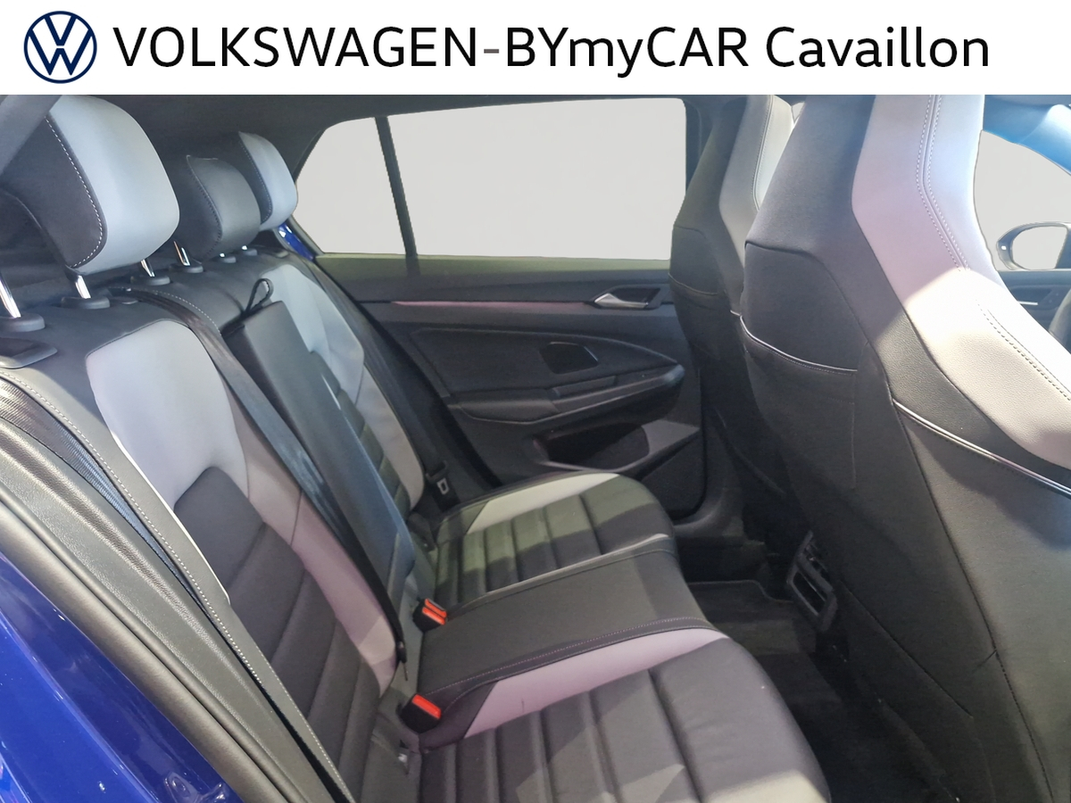 Volkswagen Golf 2.0 TDI 150 DSG7 — photo 27