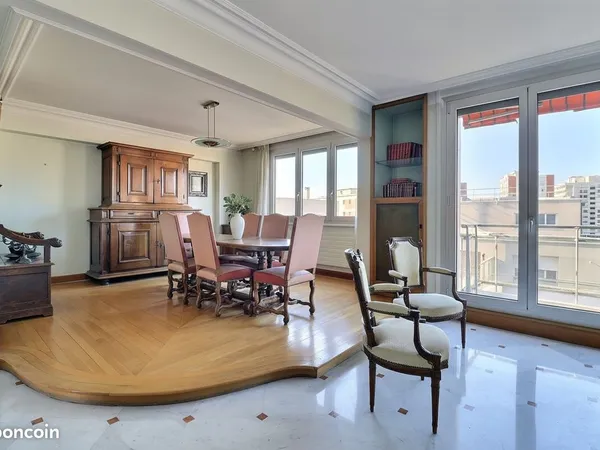 Appartement 7 pièces 178 m²
