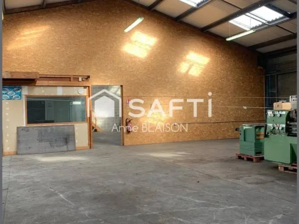 Local commercial 450 m²