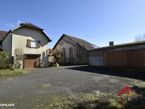 Maison de village 9 pièces 217 m²