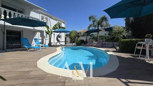 Maison 5 pièces 176 m²