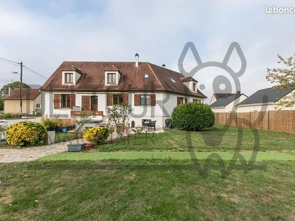 Pavillon 8 pièces 226 m²