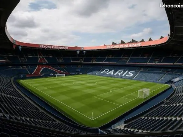 Place de parking proche Parc des Princes