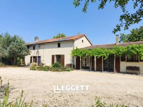 Maison 8 pièces 207 m²
