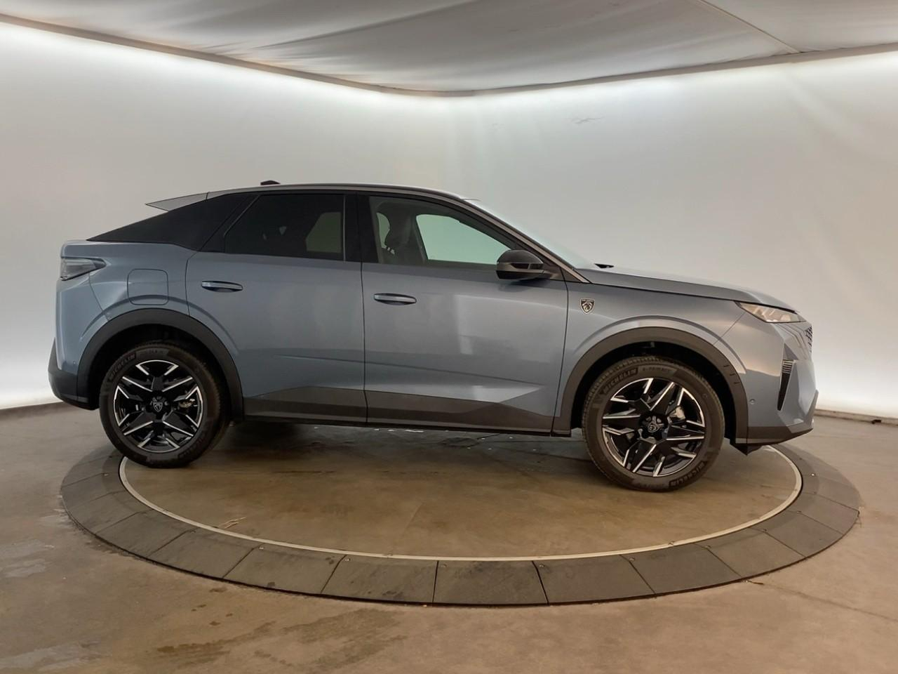 Peugeot 3008 hybrid 145 e-dcs6 gt — photo 4