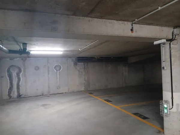 Parking 12 m²