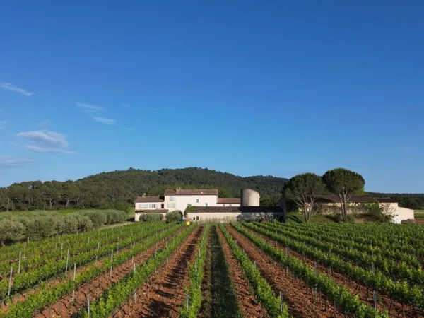 Domaine viticole d'exception de 25 ha en Provence Méditerranéenne