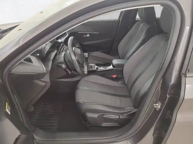 Peugeot 208 puretech 100 s&amp;s bvm6 — photo 11