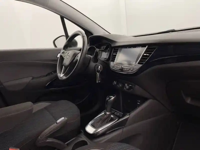 Opel Crossland X 1.2 turbo 110 ch bva6 — photo 9