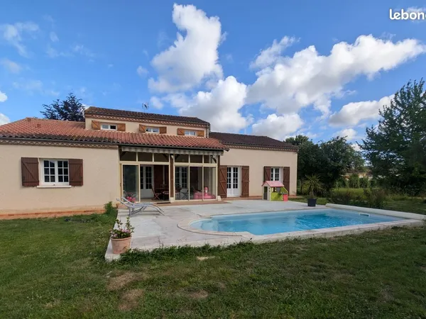 Maison 5 pièces 145 m²