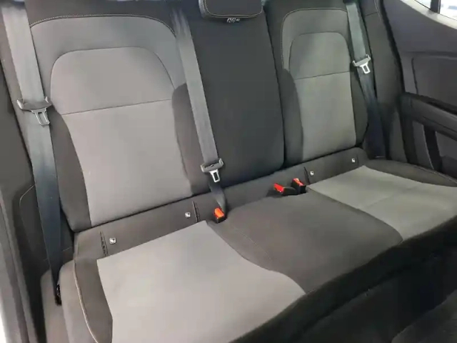 Dacia Sandero eco-g 100 — photo 15