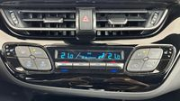 Toyota C-Hr 122h Distinctive 2WD E-CVT MY22 — photo 19