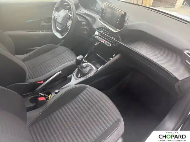 Peugeot 208 puretech 75 s&amp;s bvm5 — photo 13