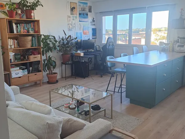 T2 meublé rénové 45 m² avec parking couvert - Talence - Bail mobilité 6 mois à partir de Décembre 20