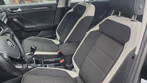 Volkswagen T-Roc 1.5 TSI 150 - Carat – 2019 – 105025 km – Essence – Boîte Manuelle — photo 24