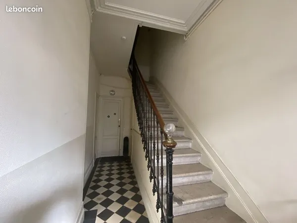 Studio 5 pièces 125 m²