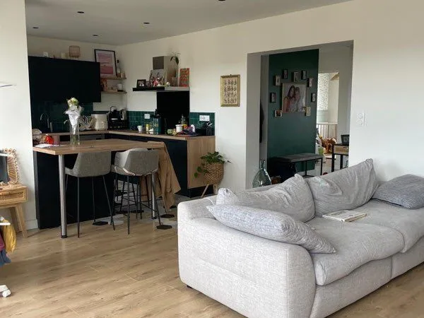 Appartement 3 pièces en plein centre ville - Clim