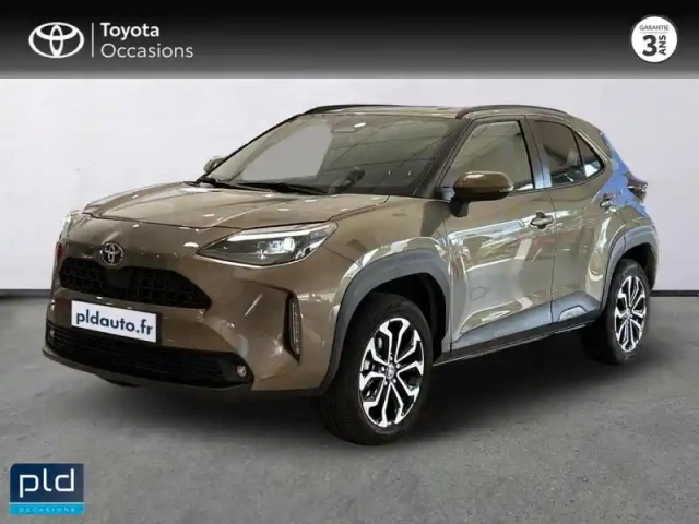 Toyota Yaris cross 116h design mc24