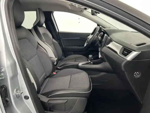 Renault Captur tce 140 edc 21 intens 5p — photo 14