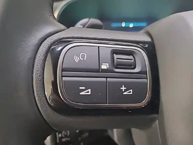 Citroën C5 Aircross hybride rechargeable 225 e-eat8 — photo 48