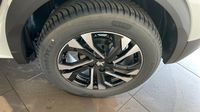 Peugeot 2008 1.2 PureTech 130ch S&S GT — photo 11