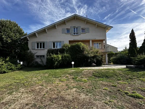 Maison 7 pièces 185 m²