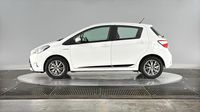 Toyota Yaris 100h Dynamic 5p RC18 — photo 7