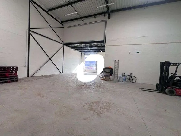 A louer Local d'activité 310m² Collegien