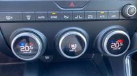 Jaguar E-Pace 2.0P 300ch R-Dynamic HSE AWD BVA9 — photo 26