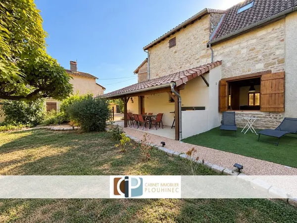 Sancé Maison ancienne entièrement rénovée avec jardin arbo