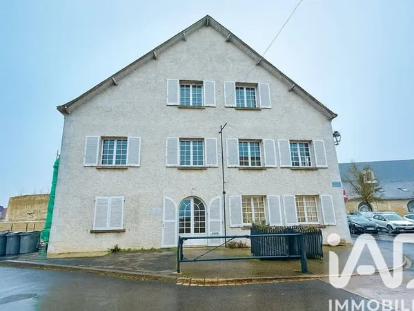 Maison 10 pièces 183 m²