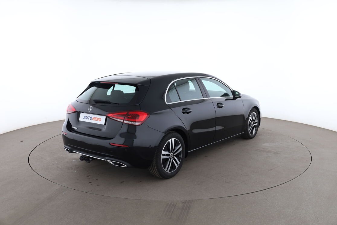 Mercedes-Benz Classe A 180 d Progressive Line 8G-DCT — photo 5