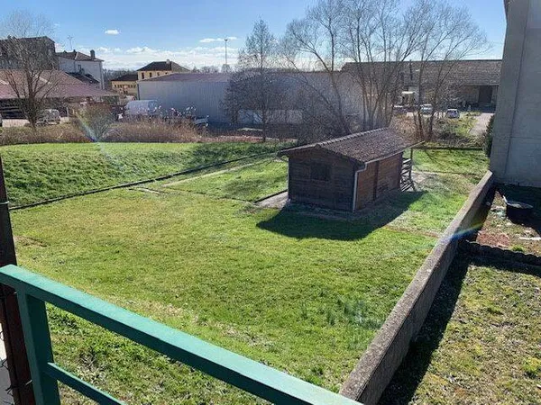 Terrain 574 m²