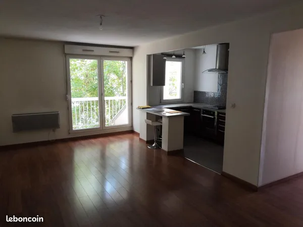 Appartement - 3 pieces - 67m2 - Etage 2/5