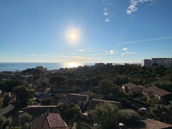 Appartement 4 pièces 104 m²