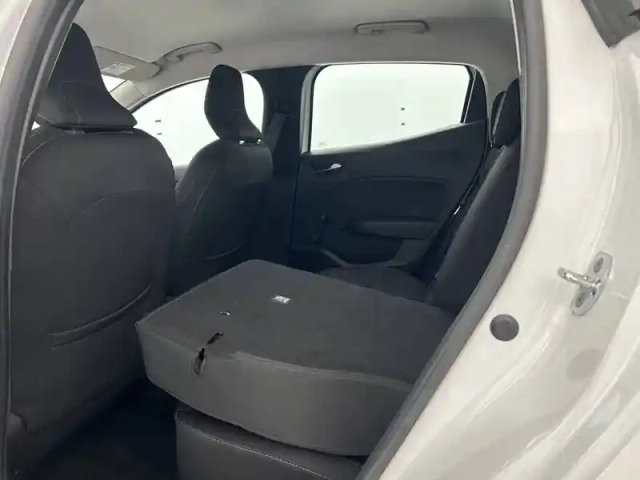 Renault Clio blue dci 85 — photo 30