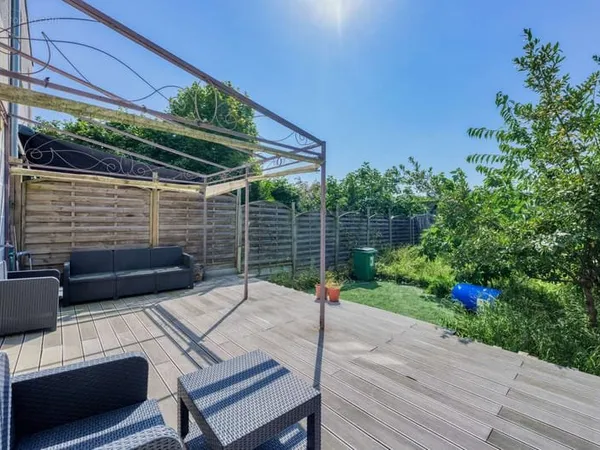 Maison 200m2 6P (Proche Métro)