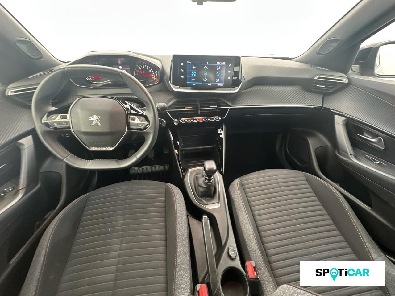 Peugeot 2008 1.2 puretech 100ch s&s active pack — photo 8