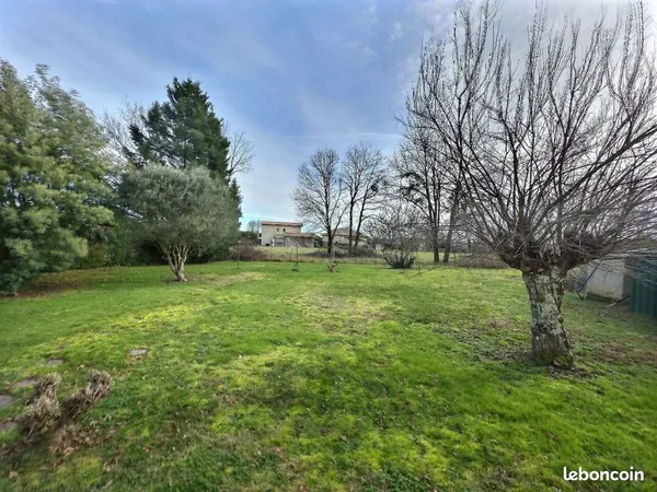 Terrain 900 m² SAINT ETIENNE DE TULMONT