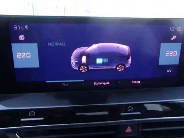 Citroën C4 e- 136 ch automatique — photo 13
