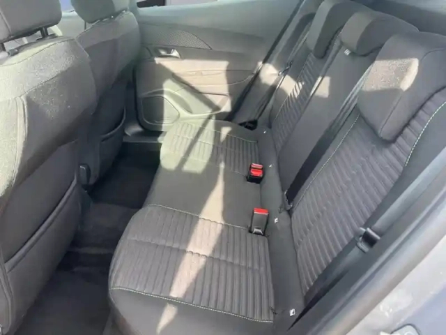 Peugeot 2008 puretech 100 s&amp;s bvm6 — photo 42