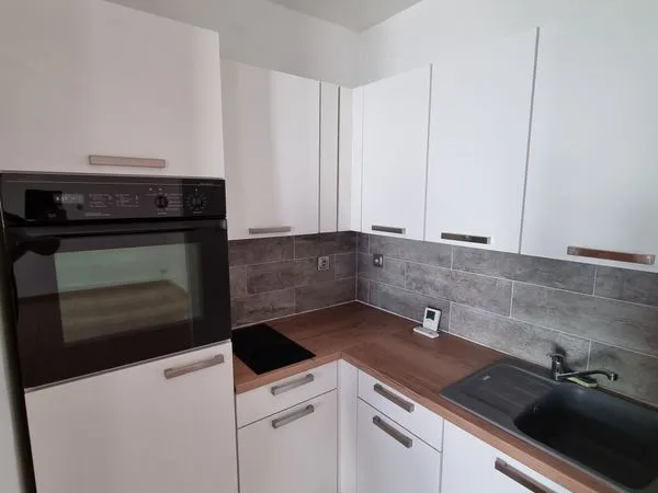 🌿 COUP DE CŒUR - T3 AVEC TERRASSE DE 22 m², PARKING ET CLIMATISATION 590 / mois charges comprises - 
