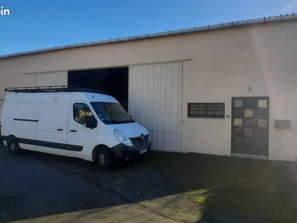 Local de 260 m² pour artisan