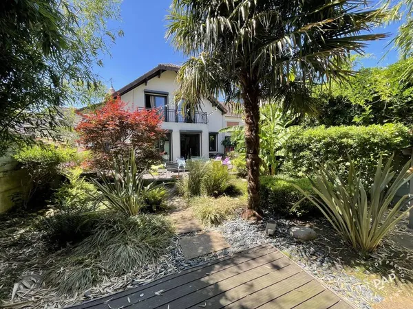 Maison 6 pièces 155 m²