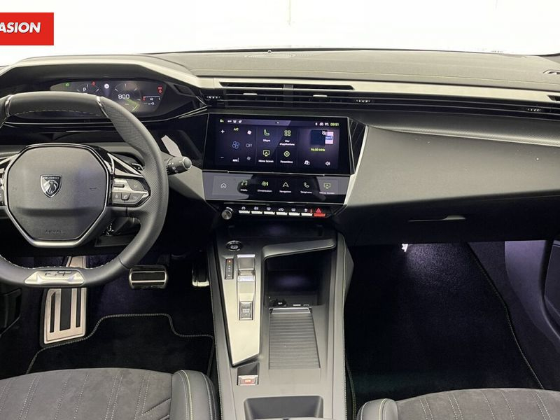 Peugeot 308 III 1.5 BlueHDi 130ch GT EAT8 — photo 7