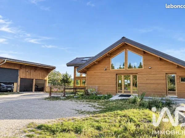 Maison 5 pièces 265 m²