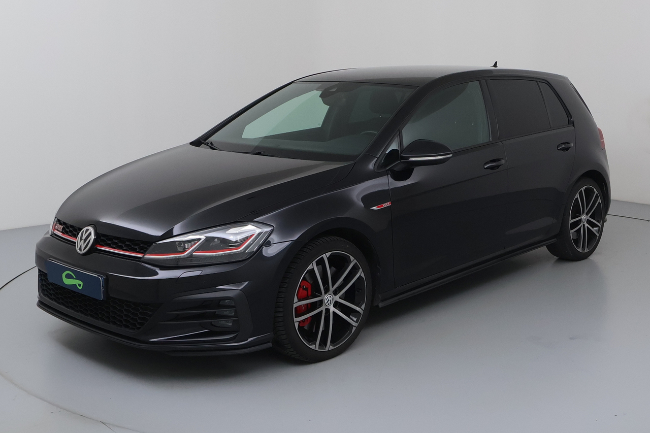 Volkswagen Golf 7 — photo 1