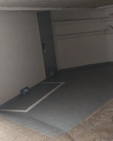Place de parking pour deux roues