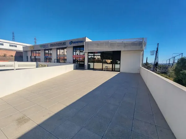 Local commercial La Garde 217 m2